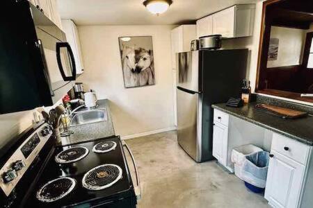 Blue Door Cottage 12 Miles To Yosemite Bbq Oakhurst Zewnętrze zdjęcie